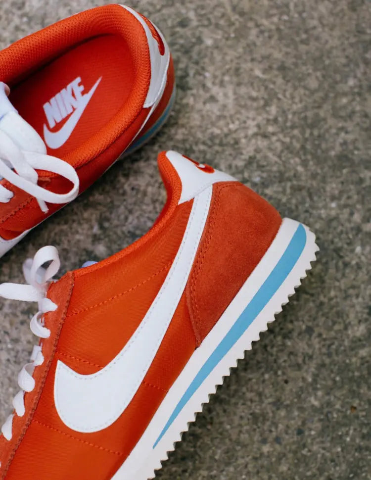 Nike-Classic-Cortez-Picante-Red-Sail-DZ2795-601 Bennimarceau