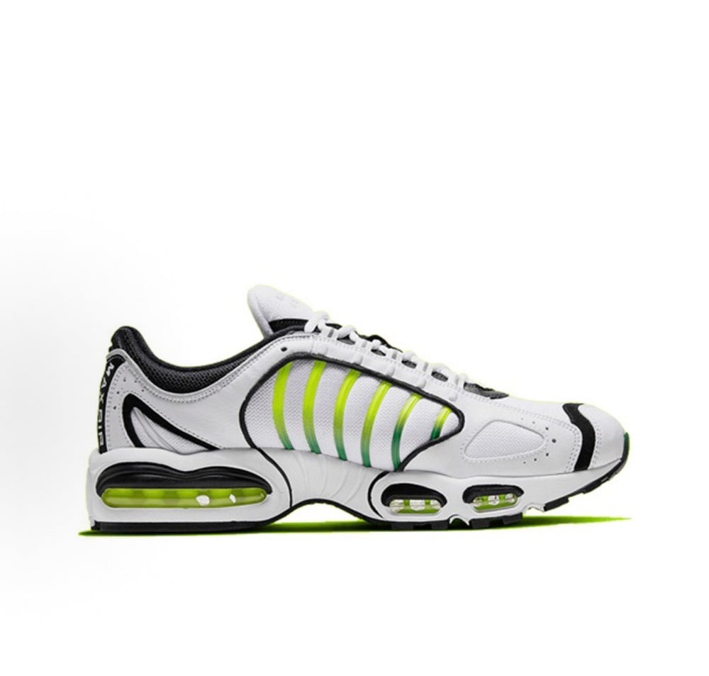 Nike Air Max Tailwind 4