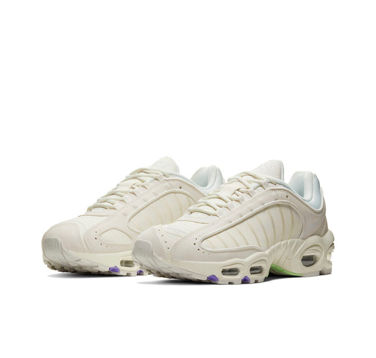 Air Max Tailwind 4