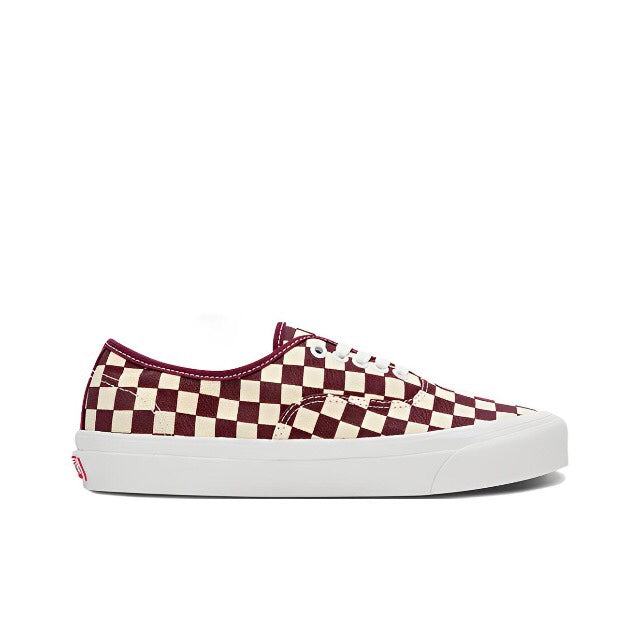 Authentic Checkerboard 44 DX | Trainers | Vans