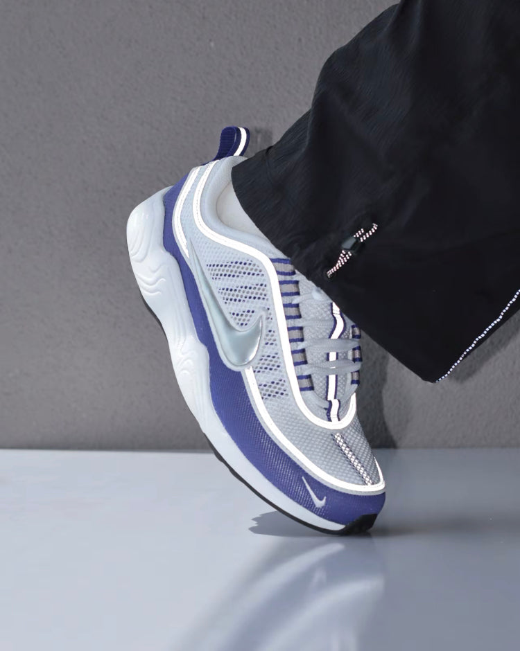 Nike Spiridon