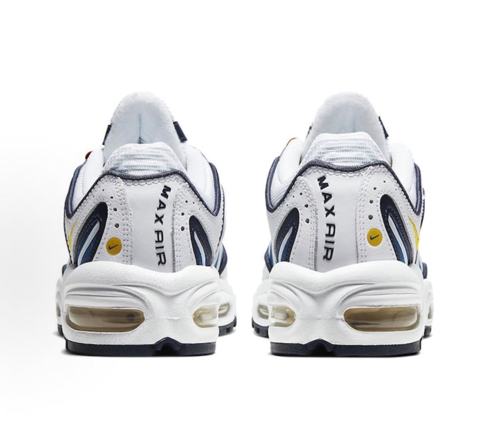 Nike Air Max Tailwind 4