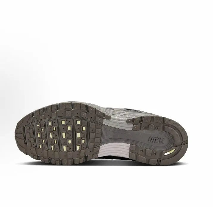 P-6000 Premium Nike