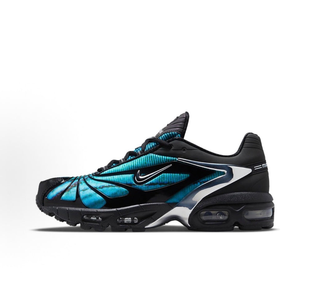 Nike Air Max Tailwind 5 sneakers side view, black and teal wave design with Air unit midsole
