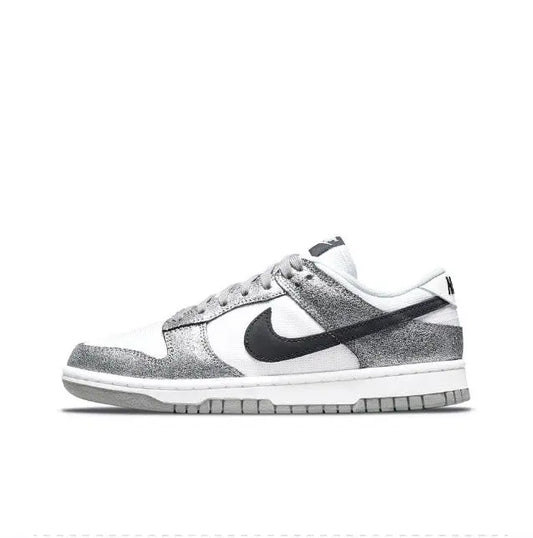 Dunk Low | Trainers | Nike