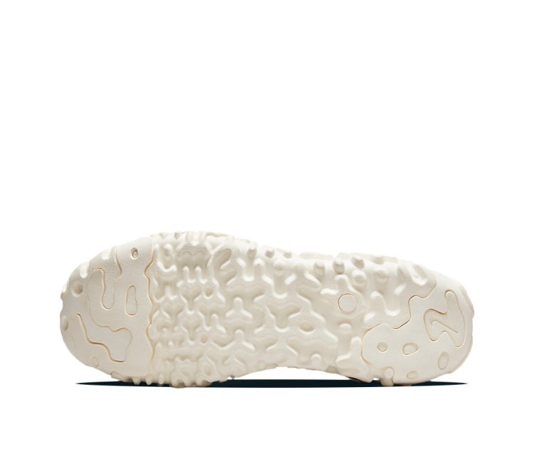 Overbreak sneakers outsole with thick white textured tread